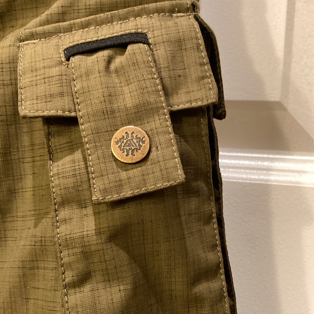 Boys Medium Olive Green Against the Grain Allyance Snow board pants - Picture 3 of 16
